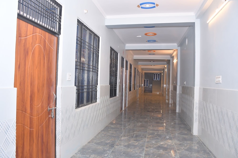 hotel sahu rooms ayodhya