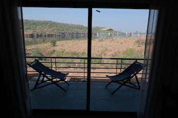 gandhisagar forest retreat