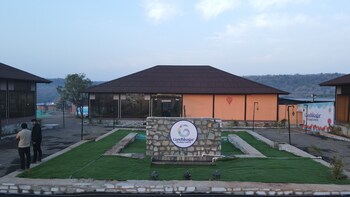 gandhisagar forest retreat