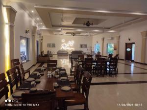 tuli veer bagh resort turia