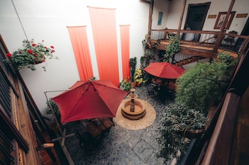 casa lola hotel boutique