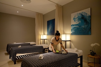 the empyrean cam ranh beach resort