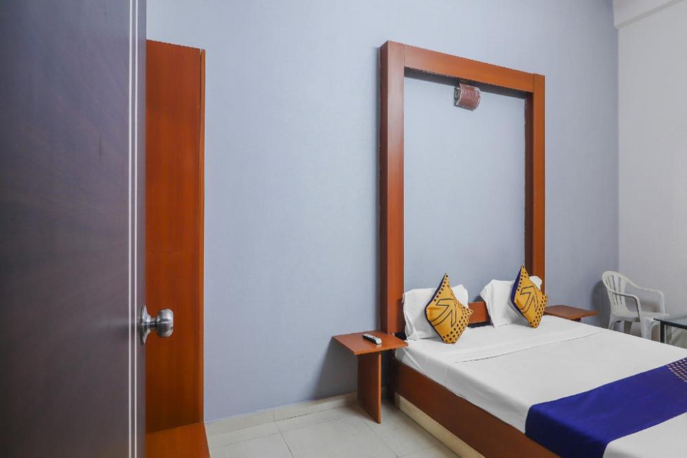 pioneer lodge by wb inn