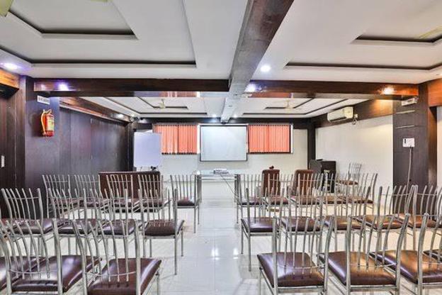 hotel anand inn by wb inn