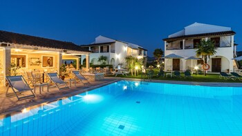 Goudelis Apartments,,3 star