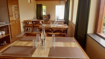 the vintage hill village himalayan boutique resort