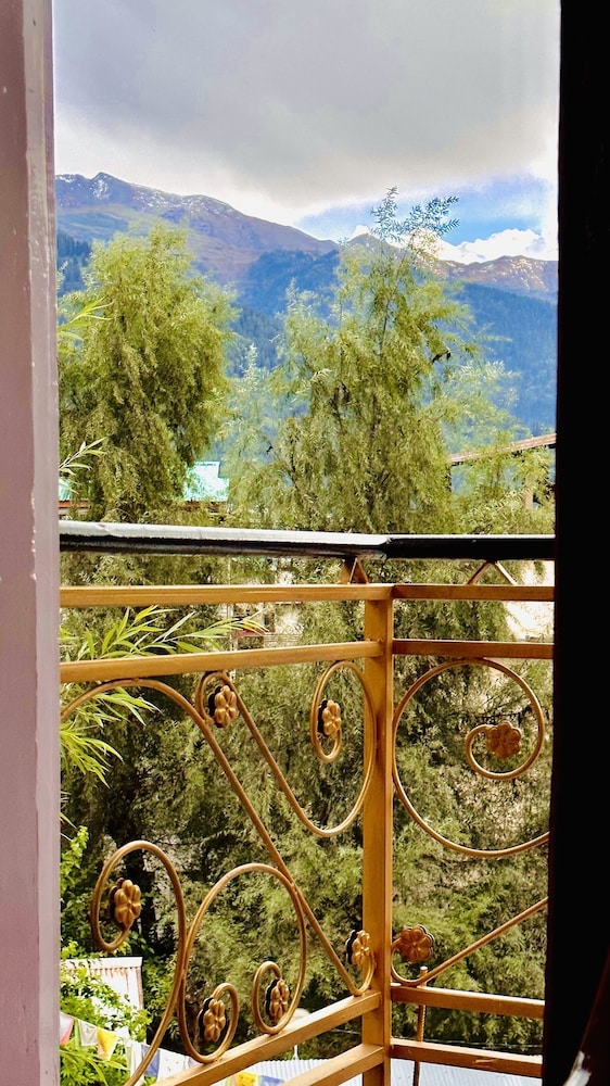 hotel manu vatika manali