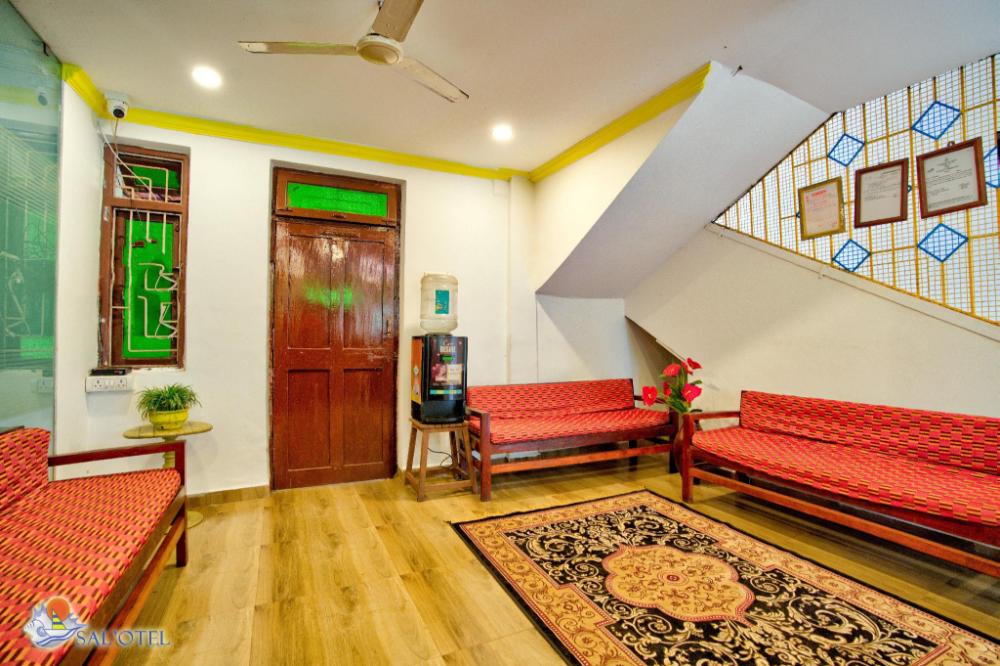 salotel near mae de deus church