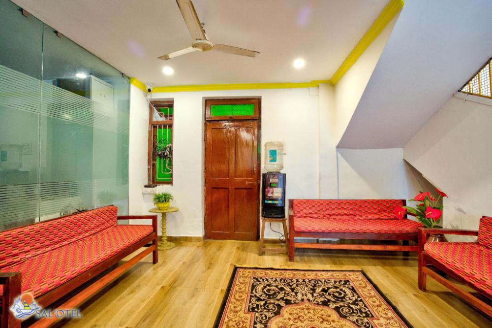 salotel near mae de deus church