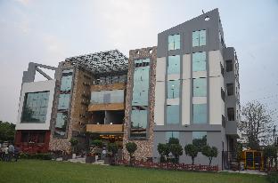 hotel lake view grand
