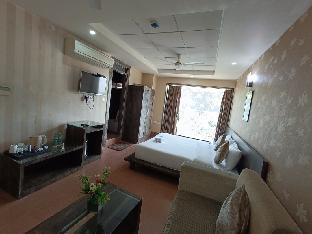 hotel lake view grand
