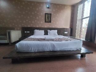 hotel lake view grand