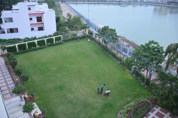 hotel lake view grand