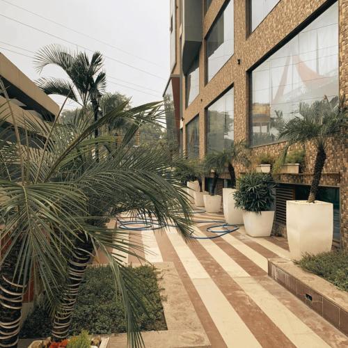 hotel lake view grand
