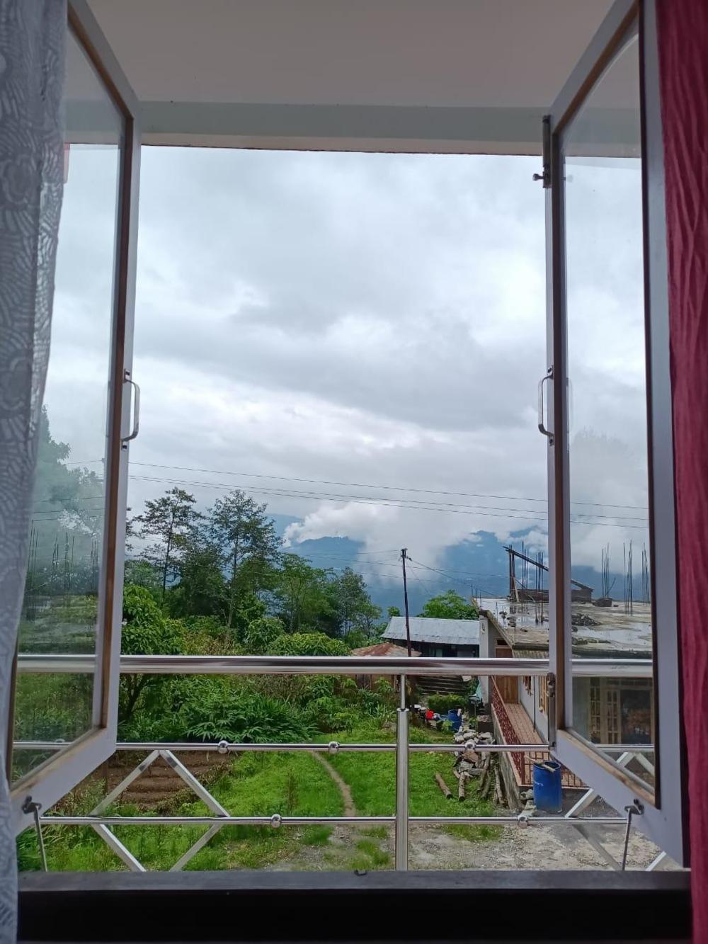 mairung gaon farm stay