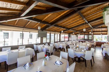 hotel zahrat al jabal