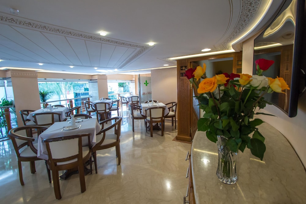 hotel zahrat al jabal