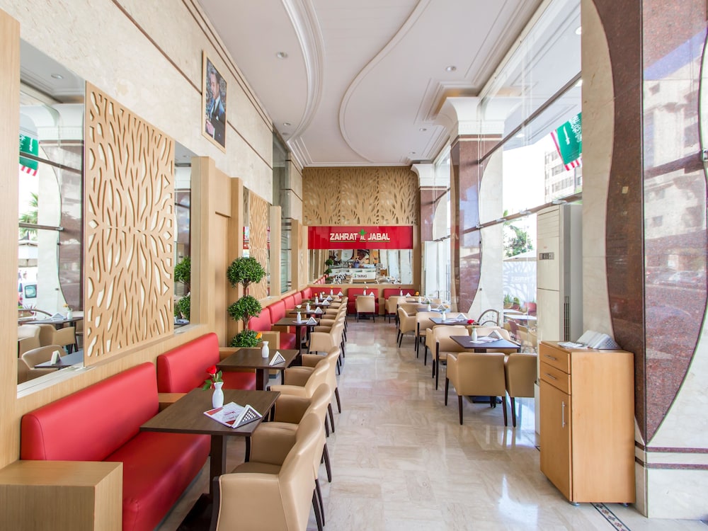 hotel zahrat al jabal