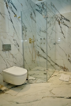 mode paris aparthotel