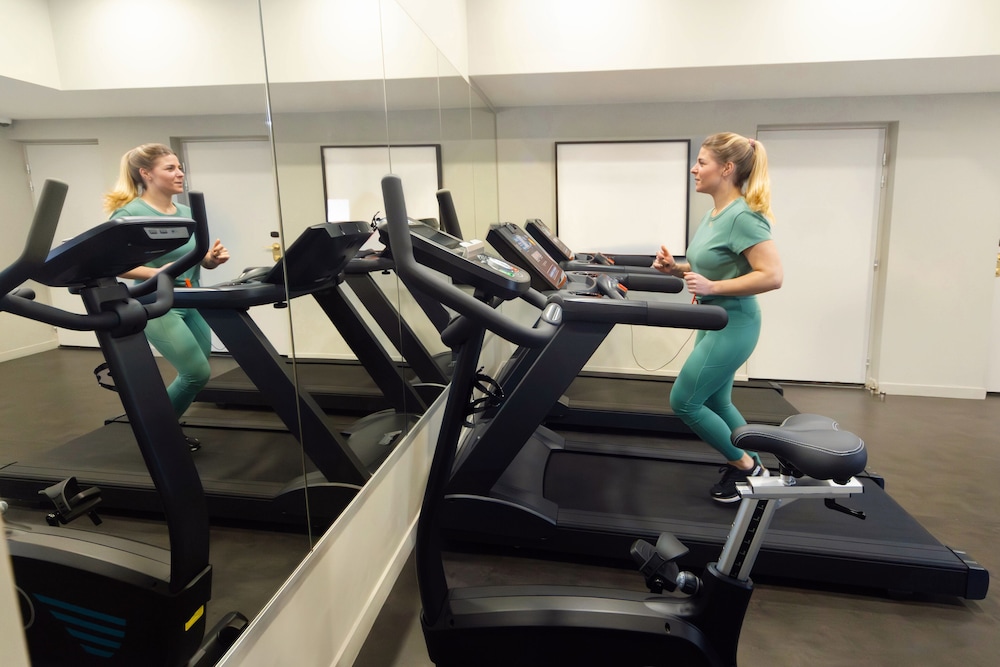 mode paris aparthotel