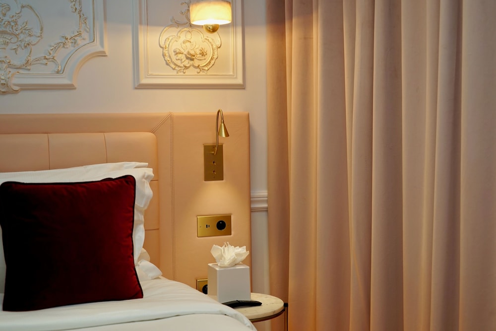 mode paris aparthotel