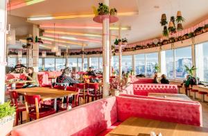 Galaaxy Mountain Hostel,Flims>>Falera,2 star