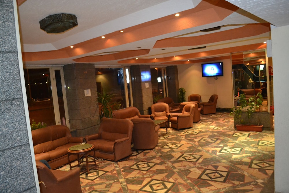 trio hotel kaoud sporting
