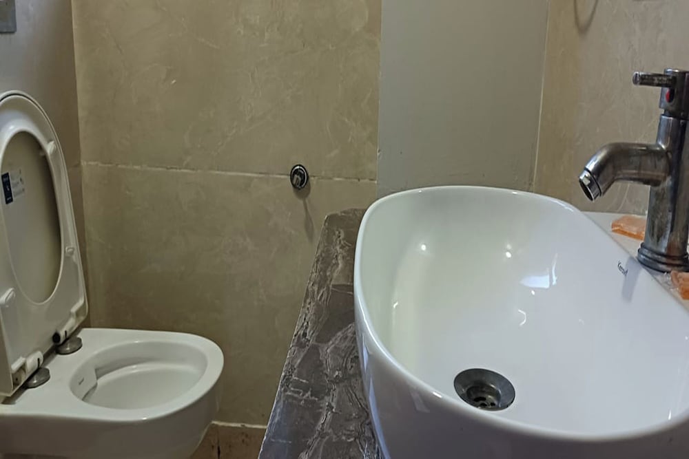 zen inn luxury hotel