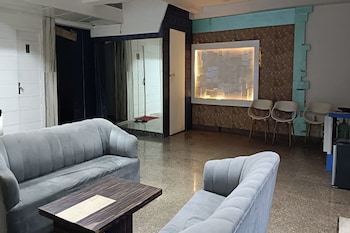 zen inn luxury hotel