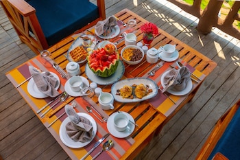 aya sophia villa garden hotel