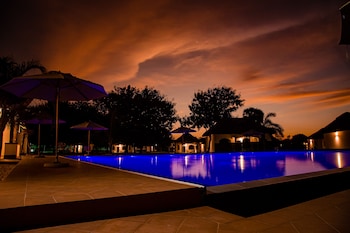 aya sophia villa garden hotel