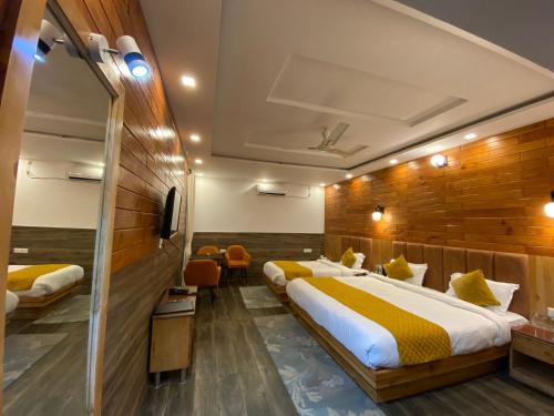 the aesthetic hotel and restaurant