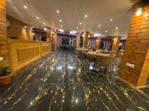 The Aesthetic Hotel & Restaurant,Nainital>>Bhimtal,3 star