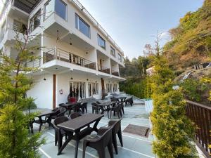 the aesthetic hotel and restaurant