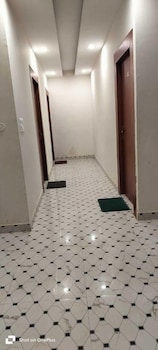 Hotel Kaushik Palace,Prem Nagar>>Haridwar,3 star
