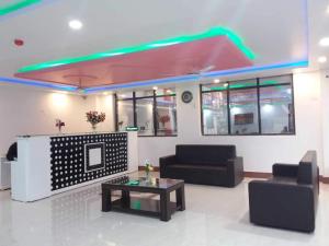 Five Star Inn,Dehri-On-Sone>>Aurangabad,0 star