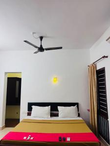 Hotel Sunday - Townhouse Club Airport Trivandrum,India>>Thiruvananthapuram,3 star