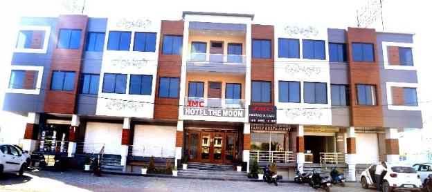 jmc hotel the moon