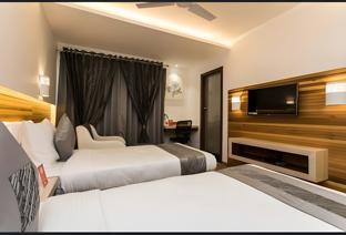 jmc hotel the moon