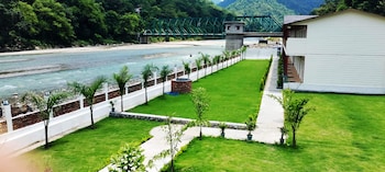 qcent woods spa and resort
