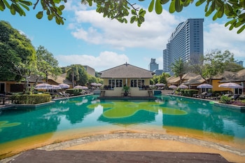 east sea paradise hotel