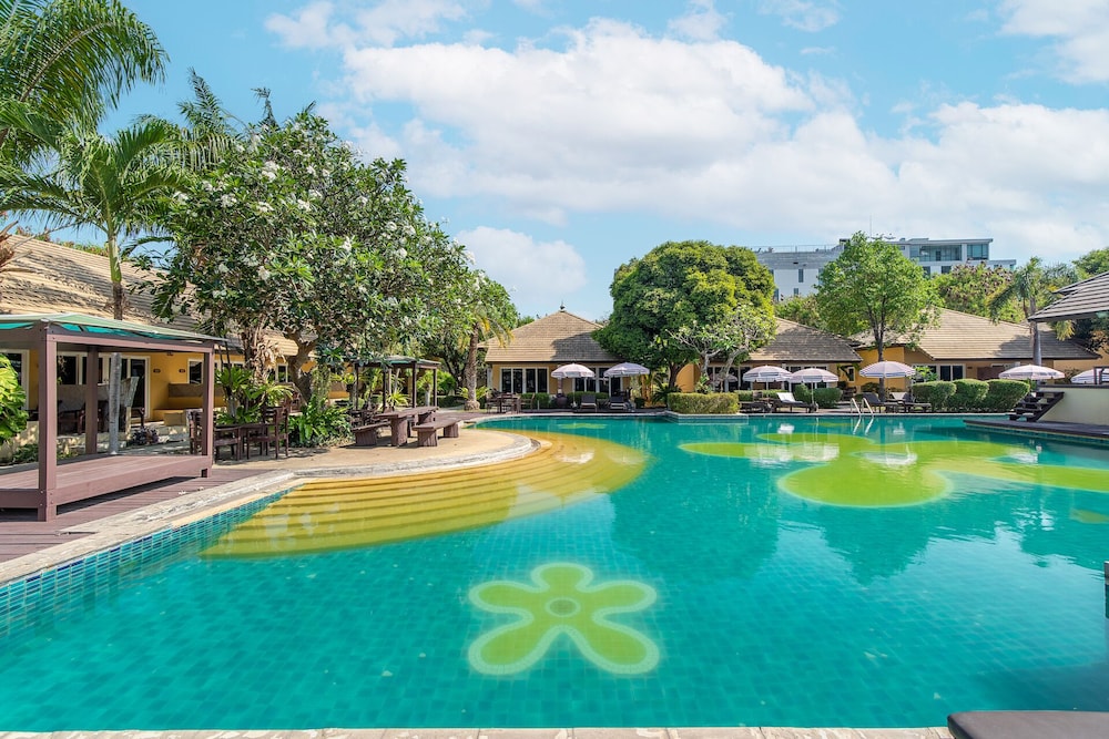 east sea paradise hotel