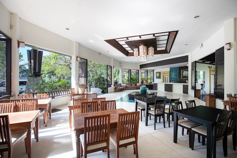 east sea paradise hotel