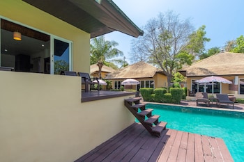 east sea paradise hotel