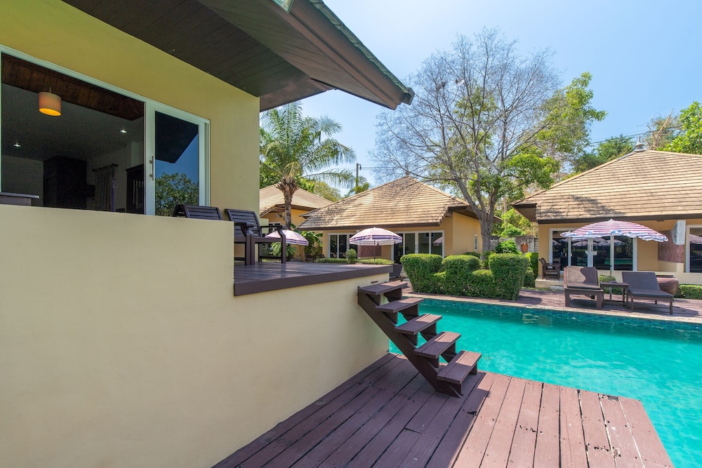 east sea paradise hotel