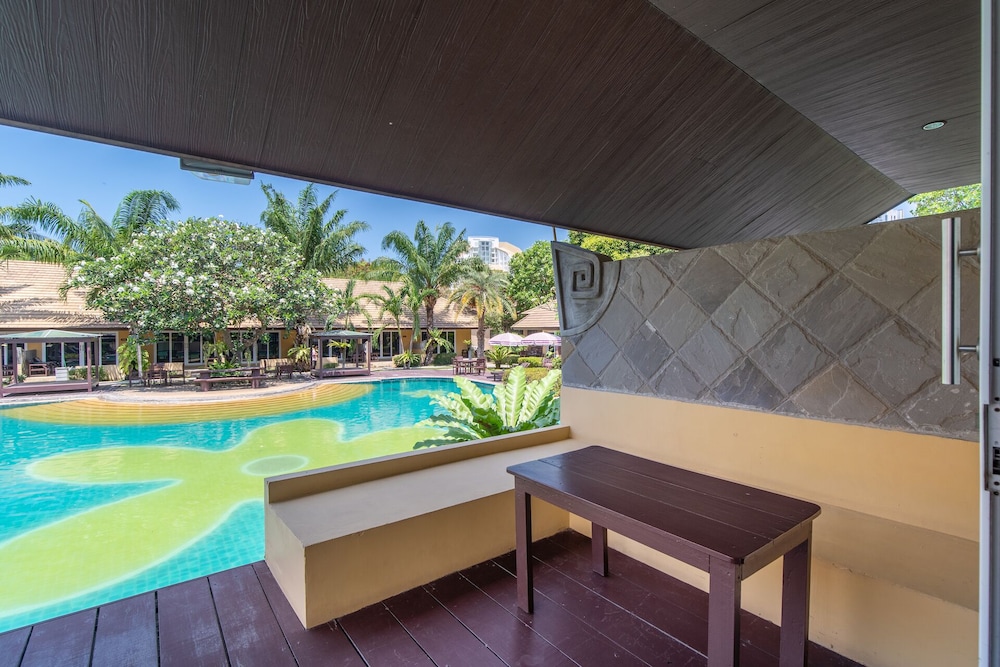 east sea paradise hotel