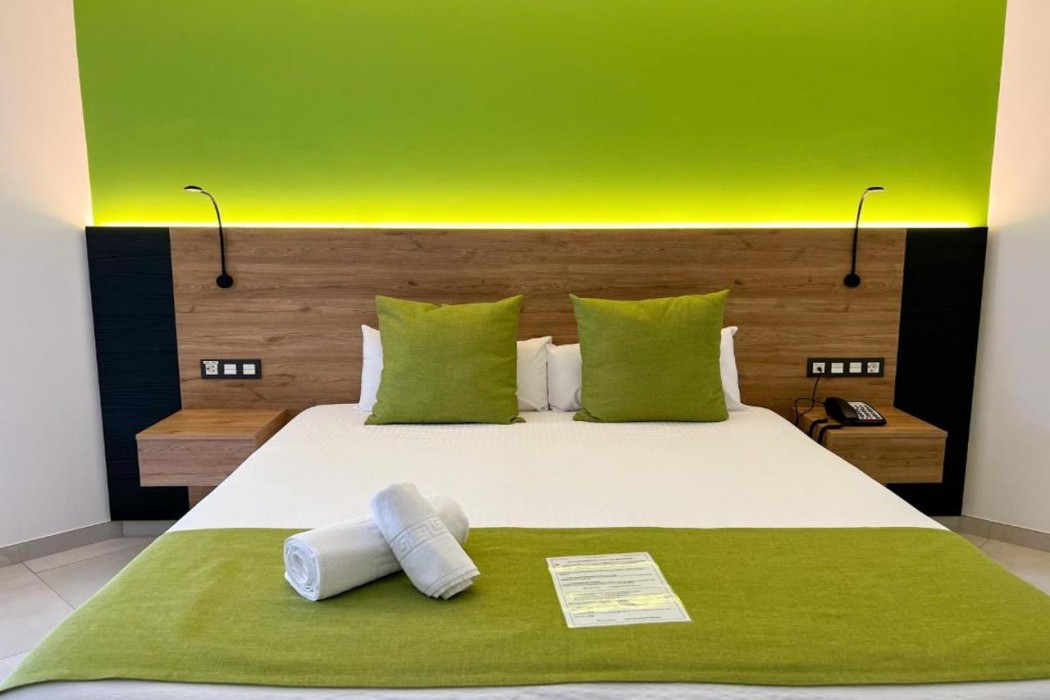 hotel mg poniente