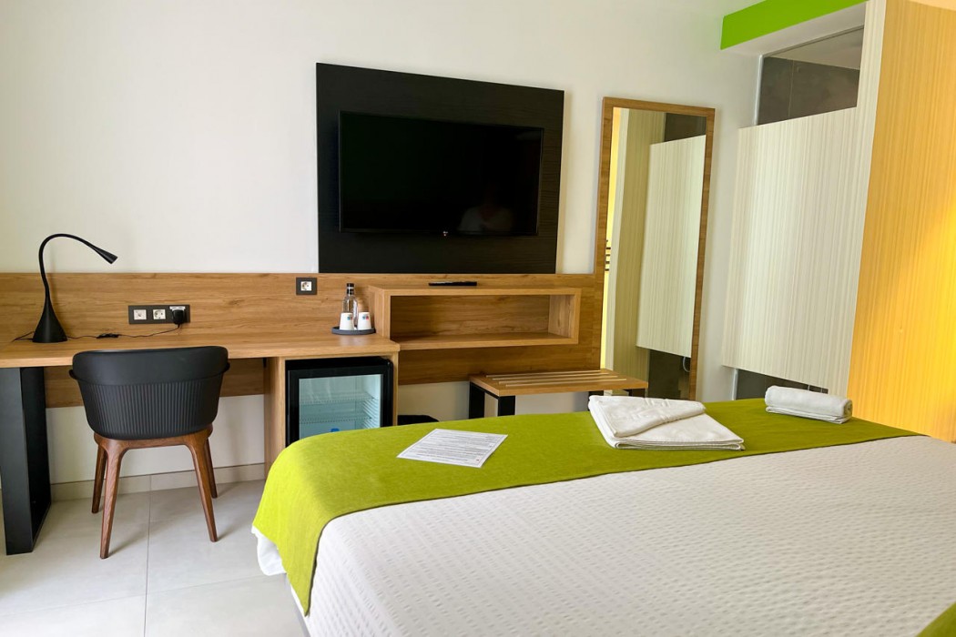 hotel mg poniente
