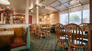 econo lodge inn and suites