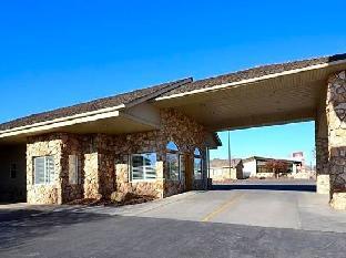 econo lodge inn and suites